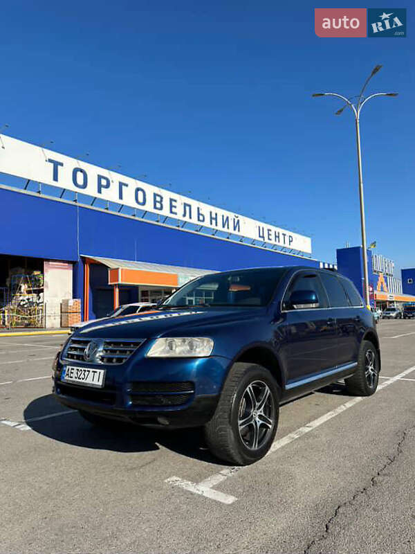Позашляховик / Кросовер Volkswagen Touareg 2003 в 