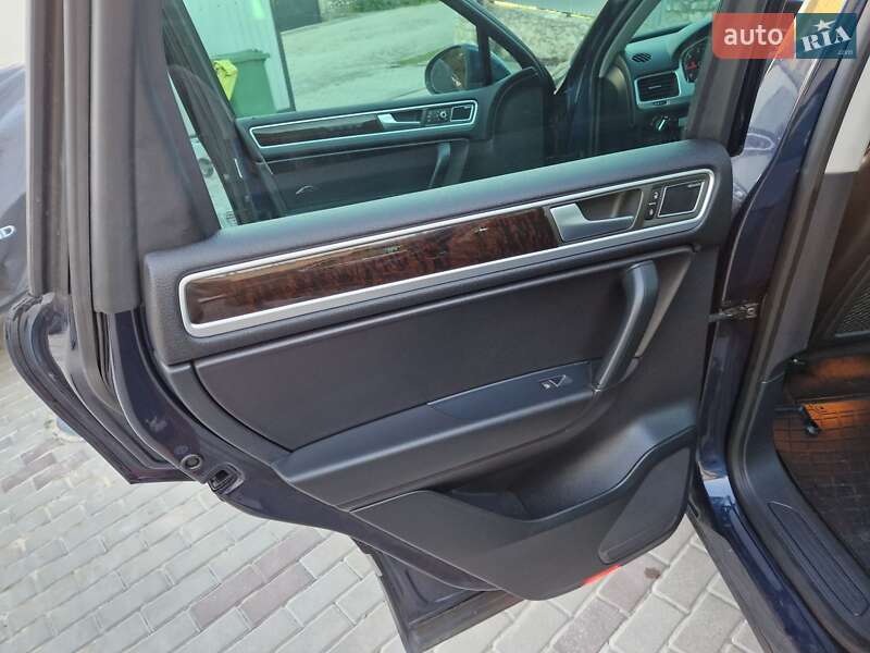 Позашляховик / Кросовер Volkswagen Touareg 2013 в Тернополі фото 29 Позашляховик / Кросовер Volkswagen Touareg 2013 в Тернополі