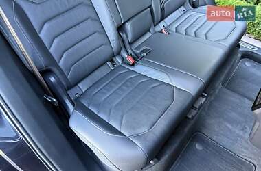 Позашляховик / Кросовер Volkswagen Touareg 2021 в 