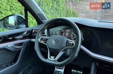 Позашляховик / Кросовер Volkswagen Touareg 2021 в 