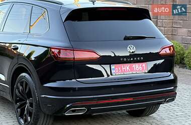 Позашляховик / Кросовер Volkswagen Touareg 2021 в 