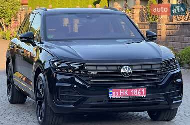 Позашляховик / Кросовер Volkswagen Touareg 2021 в 
