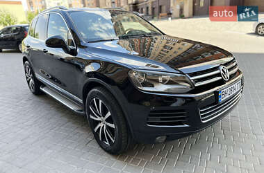Позашляховик / Кросовер Volkswagen Touareg 2012 в Одесі
