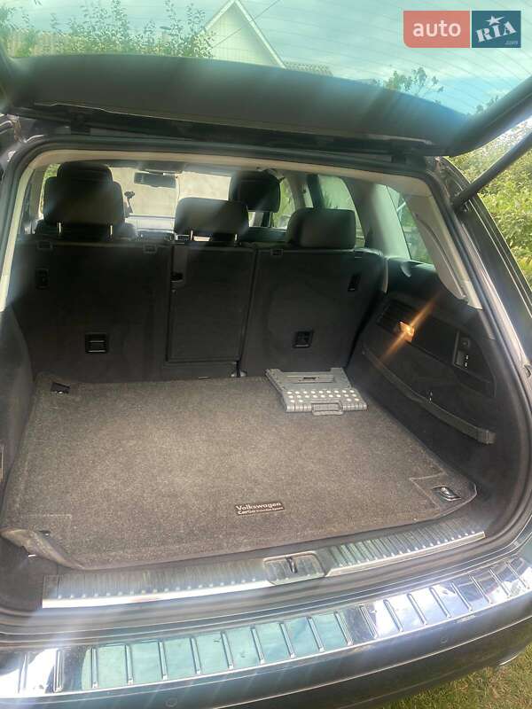 Внедорожник / Кроссовер Volkswagen Touareg 2012 в Черкассах фото 4 Внедорожник / Кроссовер Volkswagen Touareg 2012 в Черкассах