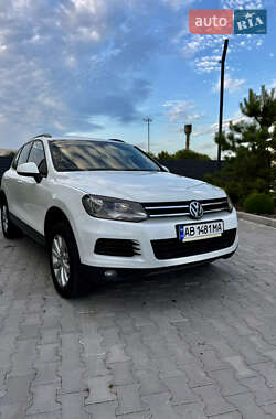 Внедорожник / Кроссовер Volkswagen Touareg 2013 в Виннице