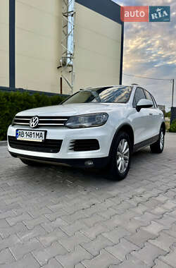 Позашляховик / Кросовер Volkswagen Touareg 2013 в 
