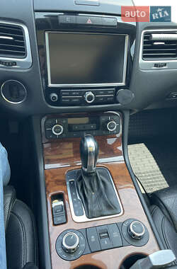 Внедорожник / Кроссовер Volkswagen Touareg 2010 в Кропивницком