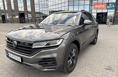 Внедорожник / Кроссовер Volkswagen Touareg 2018 в Черновцах