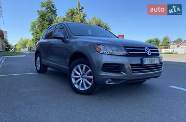 Внедорожник / Кроссовер Volkswagen Touareg 2010 в Броварах