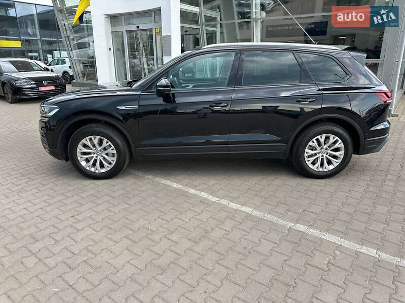 Позашляховик / Кросовер Volkswagen Touareg 2018 в Чернівцях фото 5 Позашляховик / Кросовер Volkswagen Touareg 2018 в Чернівцях