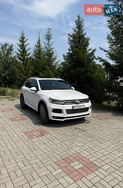 Внедорожник / Кроссовер Volkswagen Touareg 2013 в Запорожье