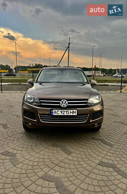 Позашляховик / Кросовер Volkswagen Touareg 2011 в Луцьку