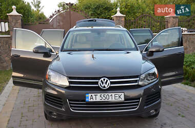 Внедорожник / Кроссовер Volkswagen Touareg 2012 в 