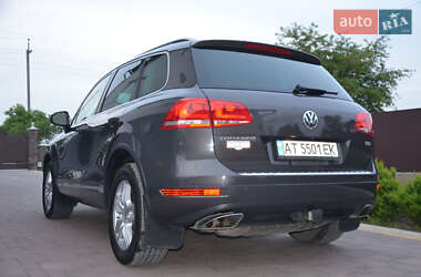 Внедорожник / Кроссовер Volkswagen Touareg 2012 в 