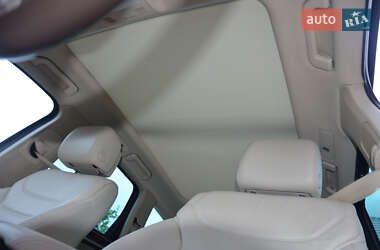 Внедорожник / Кроссовер Volkswagen Touareg 2012 в 