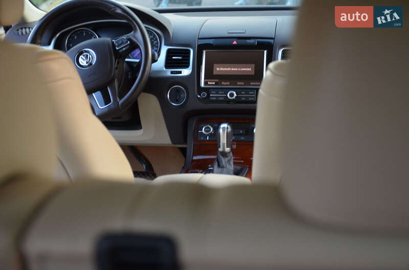 Позашляховик / Кросовер Volkswagen Touareg 2012 в Богородчанах