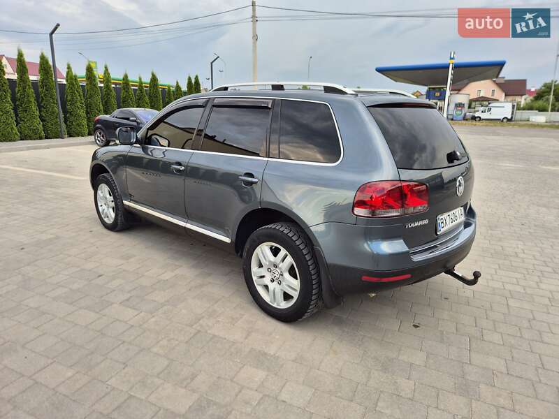 Внедорожник / Кроссовер Volkswagen Touareg 2005 в Каменец-Подольском
