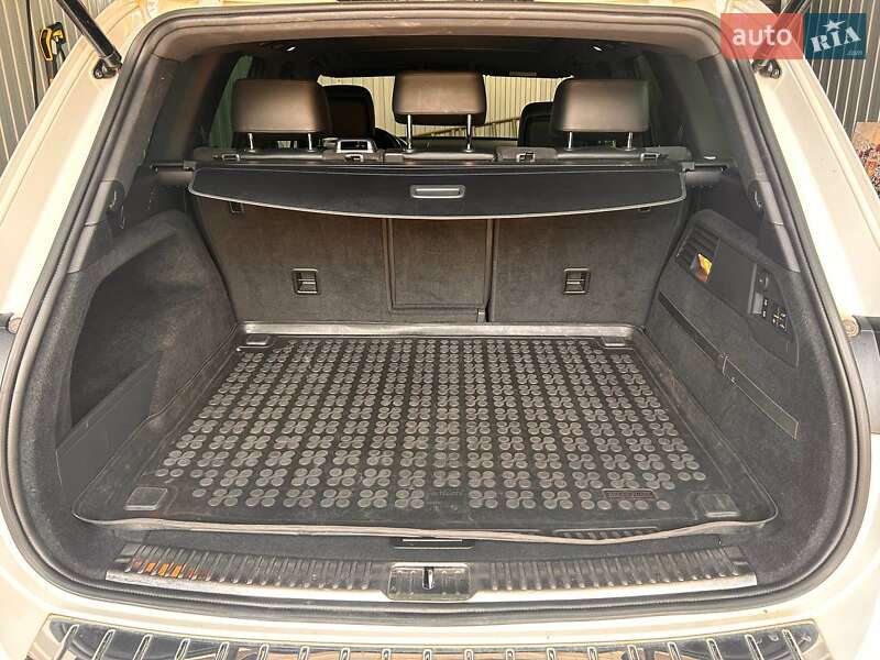 Внедорожник / Кроссовер Volkswagen Touareg 2017 в Житомире