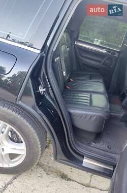 Внедорожник / Кроссовер Volkswagen Touareg 2008 в 
