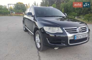 Внедорожник / Кроссовер Volkswagen Touareg 2008 в Вараше