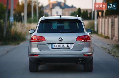 Внедорожник / Кроссовер Volkswagen Touareg 2017 в 