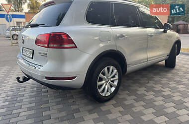 Внедорожник / Кроссовер Volkswagen Touareg 2012 в 