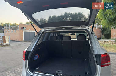 Внедорожник / Кроссовер Volkswagen Touareg 2012 в 