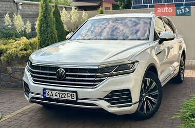Внедорожник / Кроссовер Volkswagen Touareg 2021 в Киеве