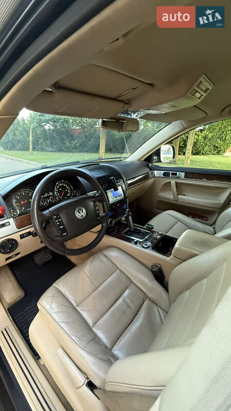 Внедорожник / Кроссовер Volkswagen Touareg 2007 в Татарбунарах