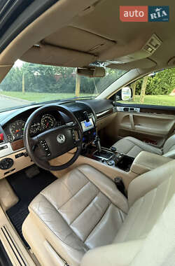 Внедорожник / Кроссовер Volkswagen Touareg 2007 в 