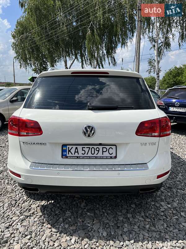 Внедорожник / Кроссовер Volkswagen Touareg 2011 в Смеле