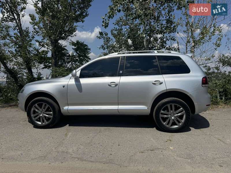 Позашляховик / Кросовер Volkswagen Touareg 2007 в Дніпрі