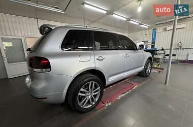 Внедорожник / Кроссовер Volkswagen Touareg 2007 в 