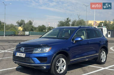 Внедорожник / Кроссовер Volkswagen Touareg 2016 в Киеве