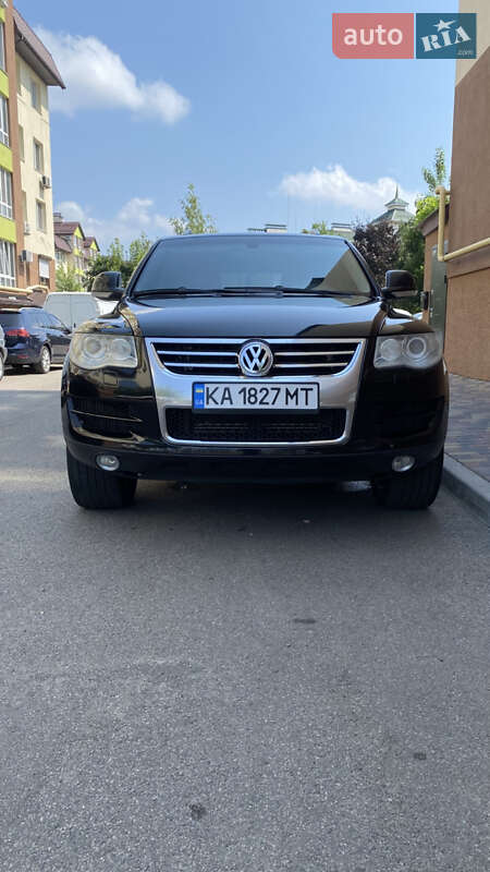 Внедорожник / Кроссовер Volkswagen Touareg 2008 в Киеве