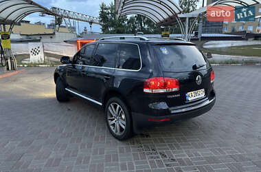 Внедорожник / Кроссовер Volkswagen Touareg 2006 в 