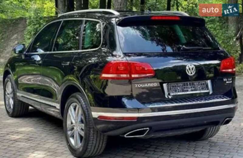 Внедорожник / Кроссовер Volkswagen Touareg 2015 в Ивано-Франковске