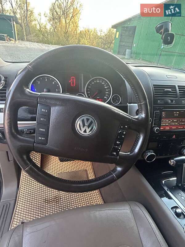 Внедорожник / Кроссовер Volkswagen Touareg 2008 в Виннице