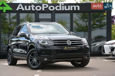 Внедорожник / Кроссовер Volkswagen Touareg 2012 в Киеве