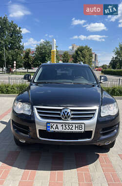 Внедорожник / Кроссовер Volkswagen Touareg 2006 в Киеве