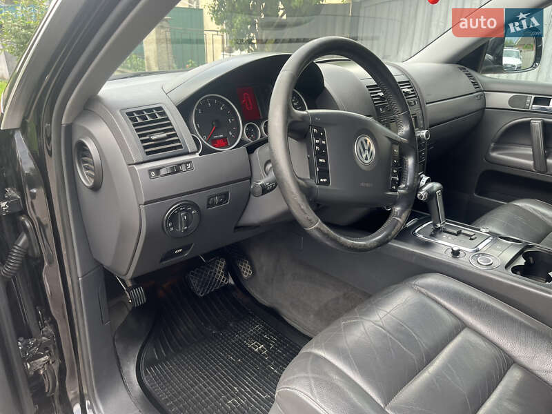 Внедорожник / Кроссовер Volkswagen Touareg 2008 в Ахтырке