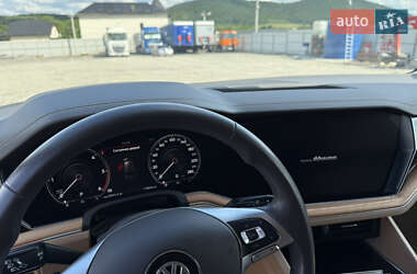 Позашляховик / Кросовер Volkswagen Touareg 2019 в 