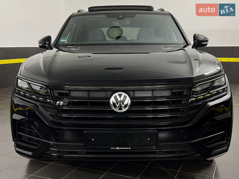 Внедорожник / Кроссовер Volkswagen Touareg 2019 в Казатине