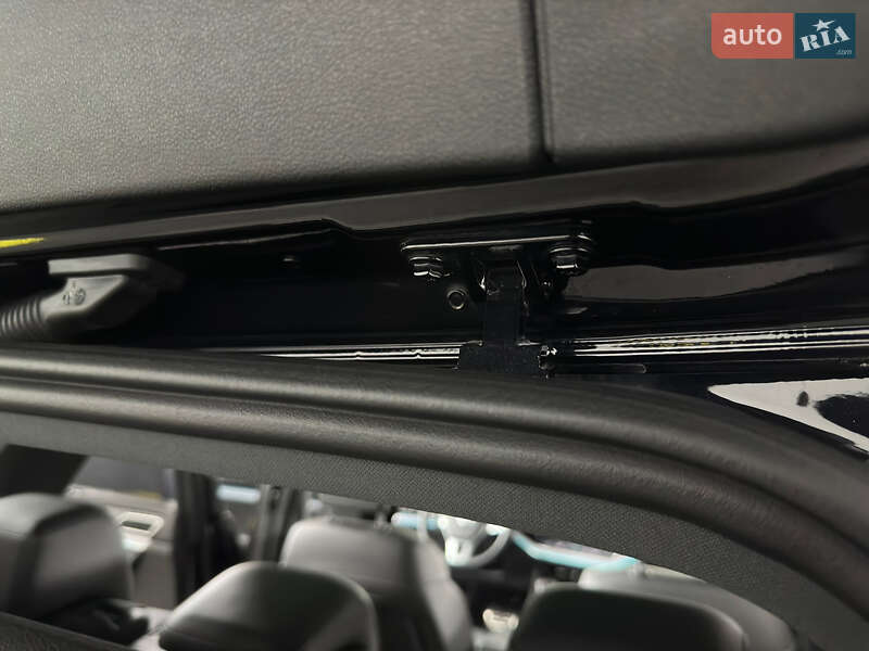 Внедорожник / Кроссовер Volkswagen Touareg 2019 в Казатине