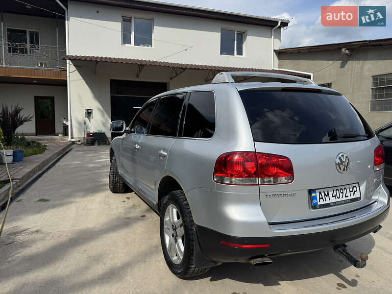 Позашляховик / Кросовер Volkswagen Touareg 2004 в Бердичеві
