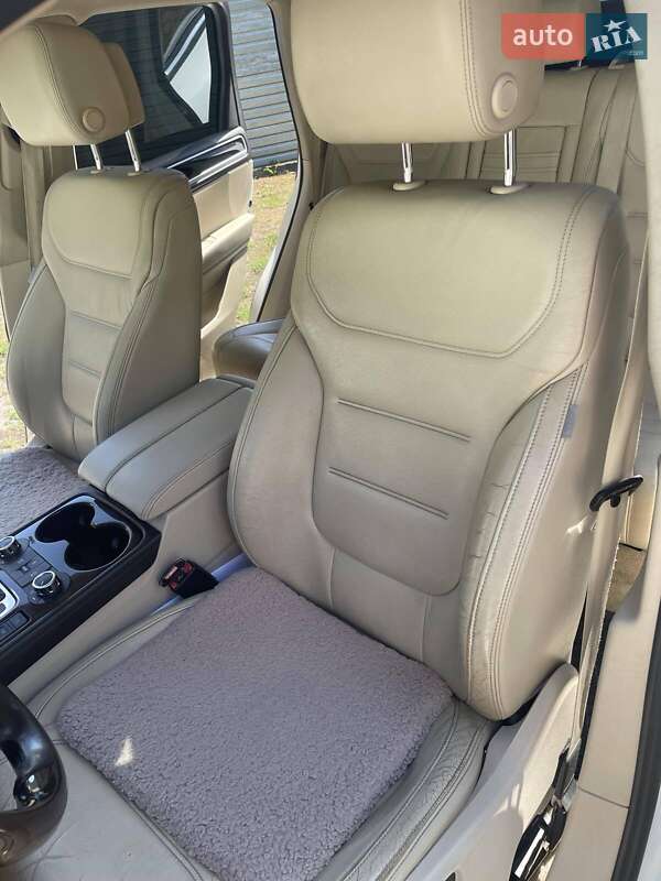 Позашляховик / Кросовер Volkswagen Touareg 2011 в Хмельницькому