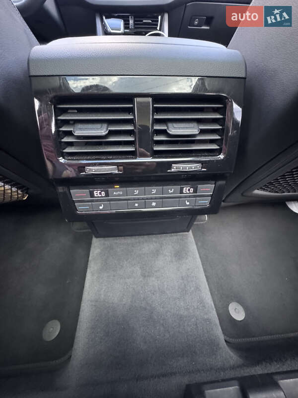 Внедорожник / Кроссовер Volkswagen Touareg 2018 в Киеве