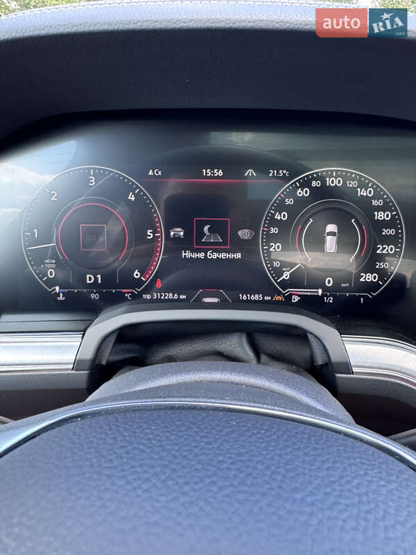 Внедорожник / Кроссовер Volkswagen Touareg 2018 в Киеве