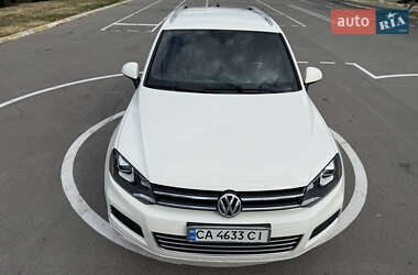 Внедорожник / Кроссовер Volkswagen Touareg 2011 в 