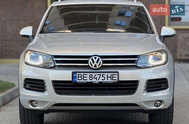 Внедорожник / Кроссовер Volkswagen Touareg 2012 в 